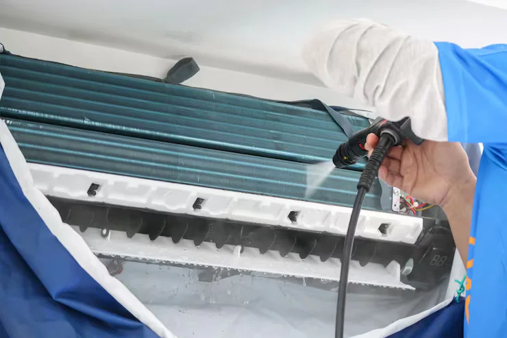 aircond chemical wash and clean with water